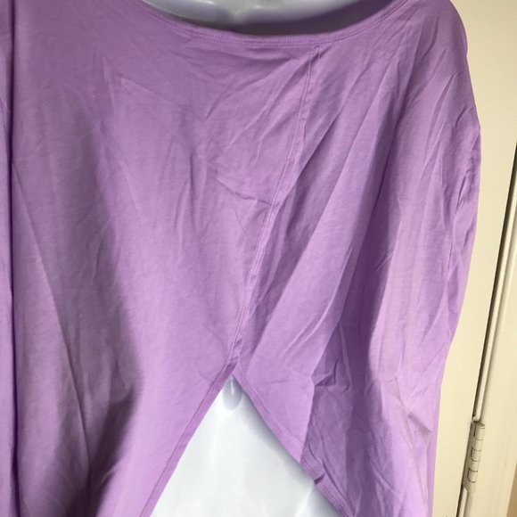 NWT Fabletics Women's Millie L/S Split-Back Essential Top ~ Size 3X/22 - Picture 4 of 5